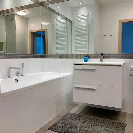 Apartament Na Lesnej Polanie Apartman *